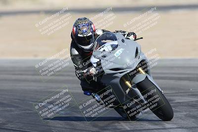 media/Jan-15-2026-Racers Edge (Thu) [[dfebeb70ab]]/2-A Group/Session 5 Turn 2/